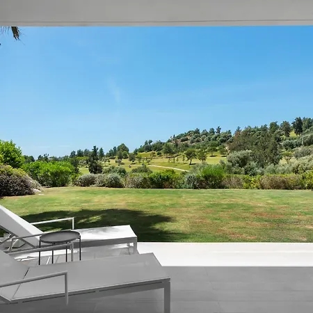Apartament Panoramic Views And Large Garden In Atalaya Hills Estepona