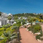 Panoramic Views And Large Garden In Atalaya Hills Apartment *