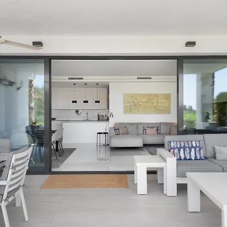 Appartamento Panoramic Views And Large Garden In Atalaya Hills