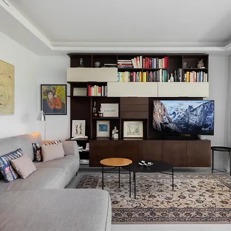 Panoramic Views And Large Garden In Atalaya Hills *