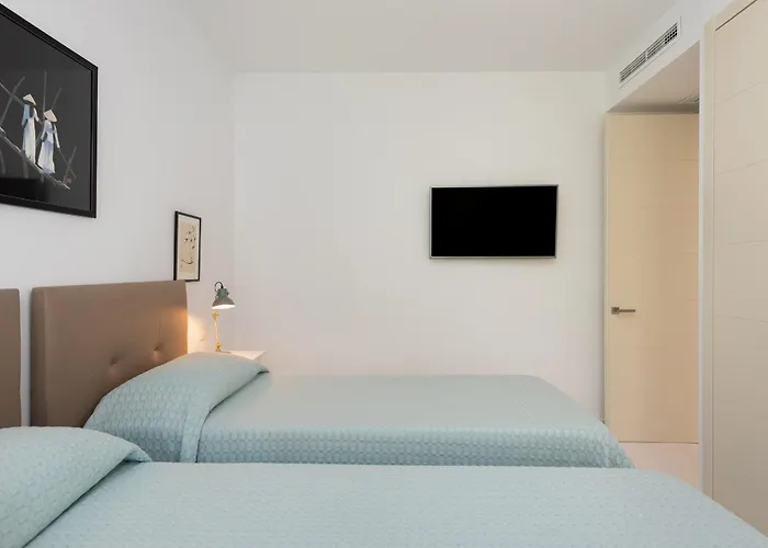 Apartman Panoramic Views And Large Garden In Atalaya Hills Estepona