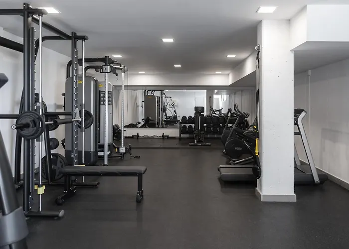 Panoramic Views And Large Garden In Atalaya Hills Estepona